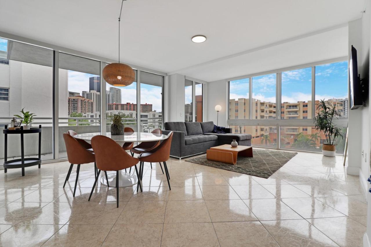 Roami At Sunny Isles Apartment Miami Beach Exterior photo