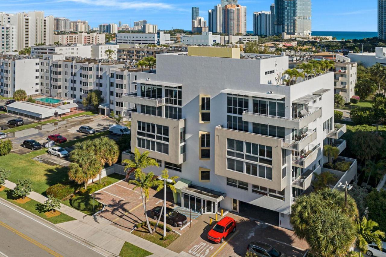 Roami At Sunny Isles Apartment Miami Beach Exterior photo